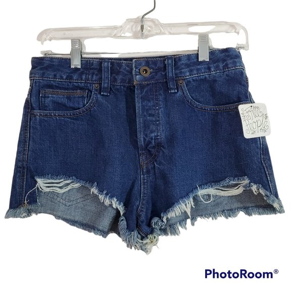 Free People Jean Shorts Logan Denim Distressed Boho Festival NWT Size 26 - Picture 1 of 7